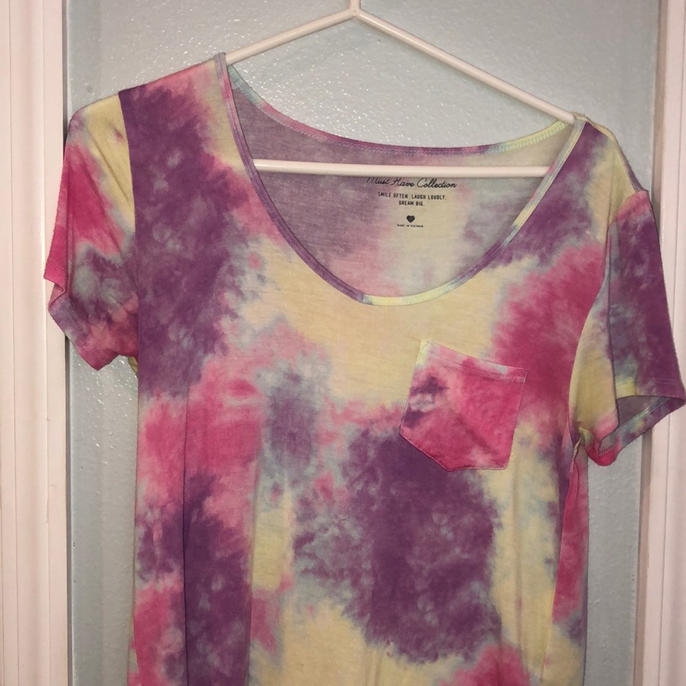 Pastel Hollister soft tie-dye shirt